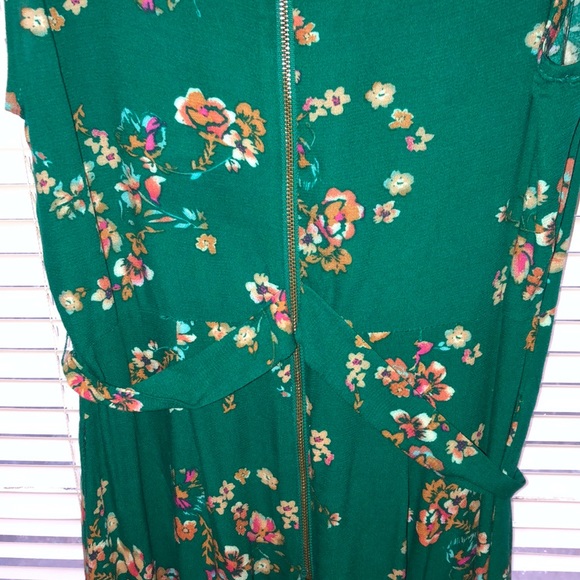 Jumpsuit - Picture 5 of 5